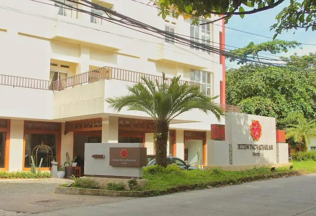 Rizen Padjadjaran Hotel-1